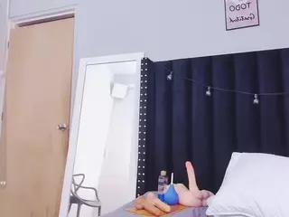 petitelittleebony's Live Sex Cam Show