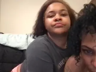 nesatakediggzz's Live Sex Cam Show