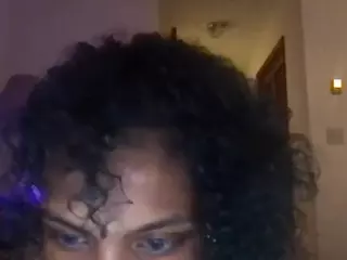 nesatakediggzz's Live Sex Cam Show