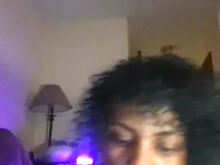 nesatakediggzz's Live Sex Cam Show