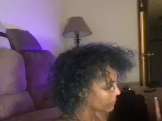 nesatakediggzz's Live Sex Cam Show