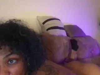 nesatakediggzz's Live Sex Cam Show