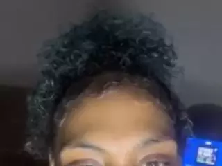 nesatakediggzz's Live Sex Cam Show