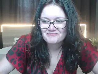 LolaHikls's Live Sex Cam Show