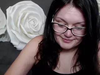LolaHikls's Live Sex Cam Show