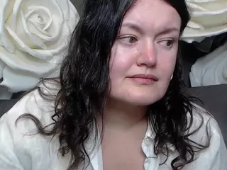 LolaHikls's Live Sex Cam Show
