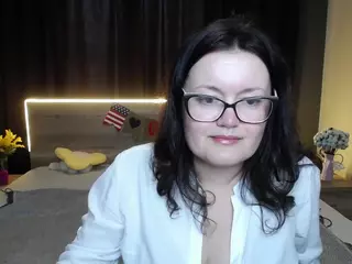 LolaHikls's Live Sex Cam Show