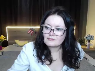 LolaHikls's Live Sex Cam Show