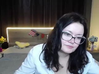 LolaHikls's Live Sex Cam Show