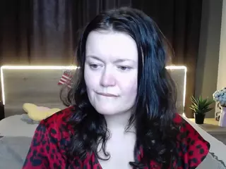 LolaHikls's Live Sex Cam Show