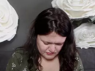 LolaHikls's Live Sex Cam Show