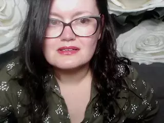 LolaHikls's Live Sex Cam Show