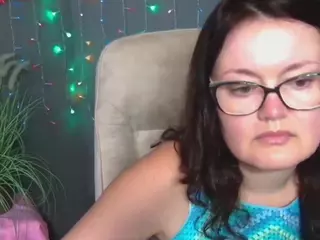 LolaHikls's Live Sex Cam Show