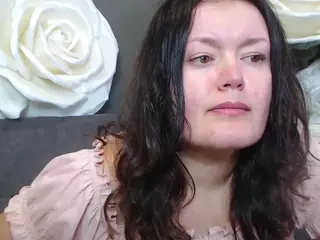 LolaHikls's Live Sex Cam Show