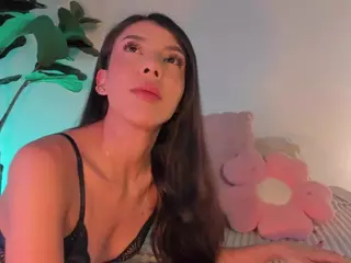 Nicole's Live Sex Cam Show