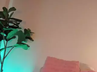 Nicole's Live Sex Cam Show