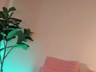 Nicole's Live Sex Cam Show