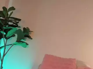Nicole's Live Sex Cam Show