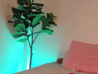 Nicole's Live Sex Cam Show