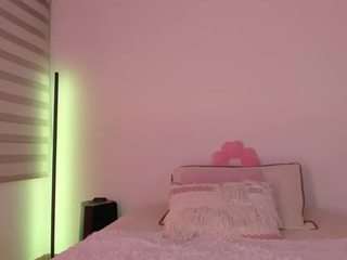 Live cam show with Nicole