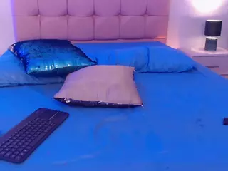zoe jones's Live Sex Cam Show