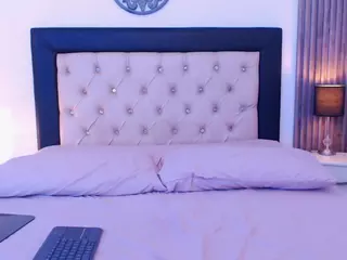 zoe jones's Live Sex Cam Show