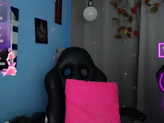FalakYasin's Live Sex Cam Show