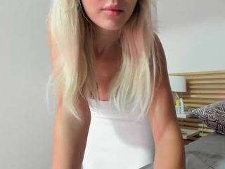 Live cam show with Lissa Babe