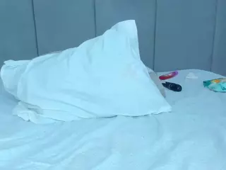 AnnieWolf's Live Sex Cam Show