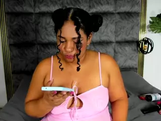 AnnieWolf's Live Sex Cam Show