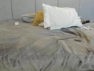 AnnieWolf's Live Sex Cam Show
