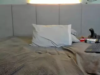AnnieWolf's Live Sex Cam Show