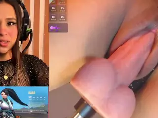 CookiesAndBoots's Live Sex Cam Show
