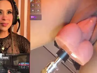 CookiesAndBoots's Live Sex Cam Show