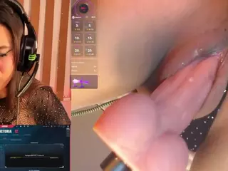 CookiesAndBoots's Live Sex Cam Show