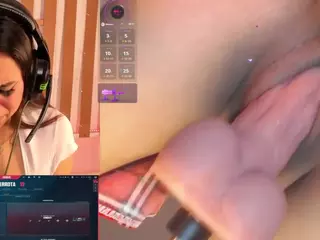 CookiesAndBoots's Live Sex Cam Show