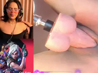 CookiesAndBoots's Live Sex Cam Show