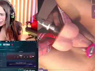 CookiesAndBoots's Live Sex Cam Show