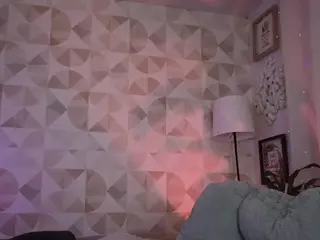 Elissecinnamon's Live Sex Cam Show