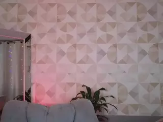 Elissecinnamon's Live Sex Cam Show