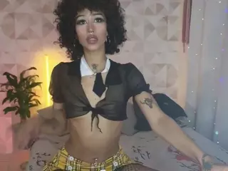 Elissecinnamon's Live Sex Cam Show