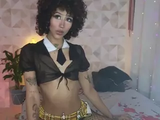 Elissecinnamon's Live Sex Cam Show