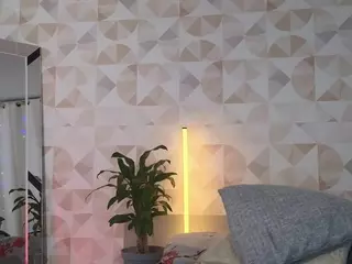 Elissecinnamon's Live Sex Cam Show