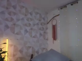 Elissecinnamon's Live Sex Cam Show