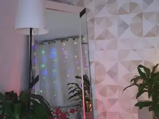 Elissecinnamon's Live Sex Cam Show