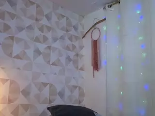 Elissecinnamon's Live Sex Cam Show