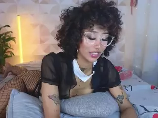 Elissecinnamon's Live Sex Cam Show