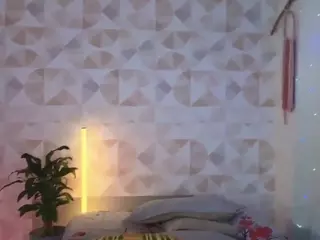 Elissecinnamon's Live Sex Cam Show