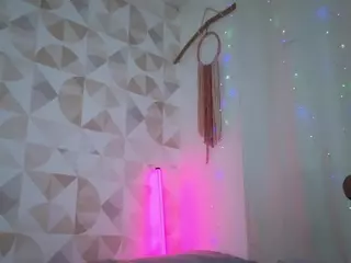 Elissecinnamon's Live Sex Cam Show