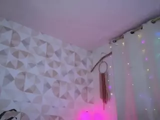 Elissecinnamon's Live Sex Cam Show